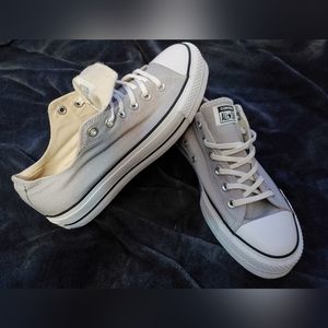 Women's Light Gray Platform Low Top Converse Sneakers / Chucks Size 10